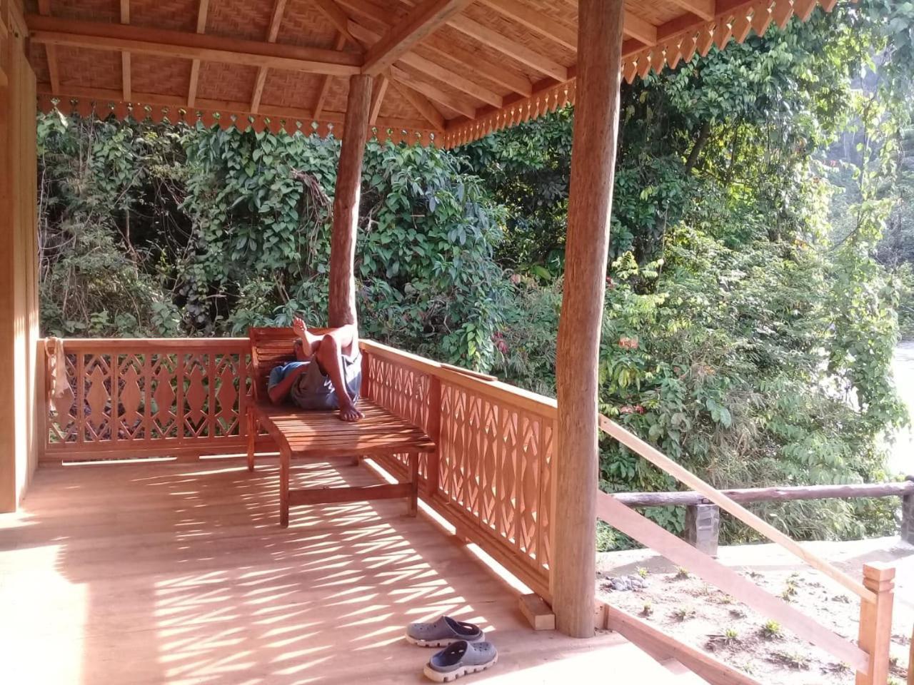 Rambai Tree Jungle Lodges Bukit Lawang Exterior photo